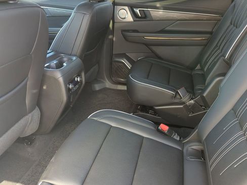 New 2026 Buick Enclave Avenir w/ Super Cruise Package FWD image 24