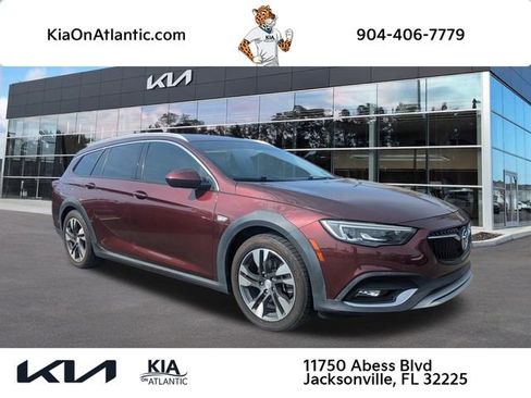 Used 2018 Buick Regal Essence w/ Driver Confidence Package #1 AWD/4WD image 1