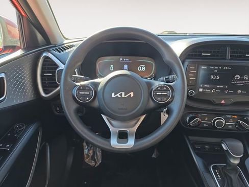 Used 2023 Kia Soul LX w/ Option Group 015 FWD image 12
