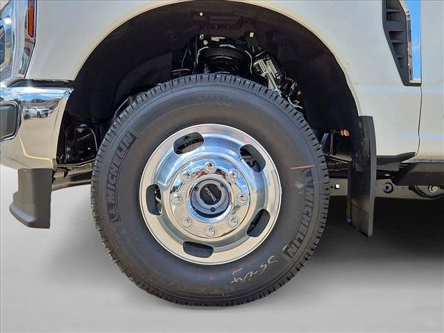 New 2027 Ford F350 King Ranch w/ Chrome Package AWD/4WD image 10