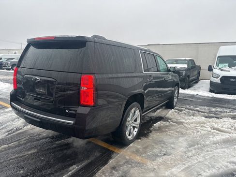 Used 2018 Chevrolet Suburban Premier image 5