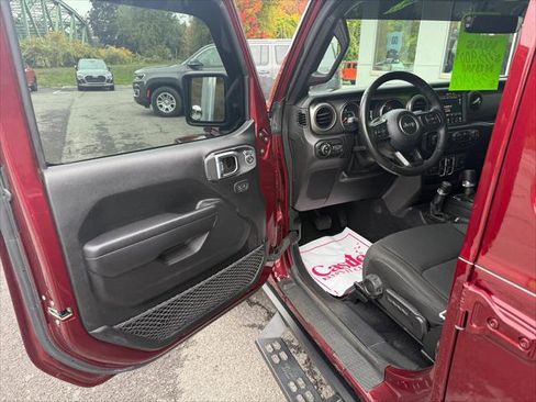 Certified 2021 Jeep Gladiator Sport image 12