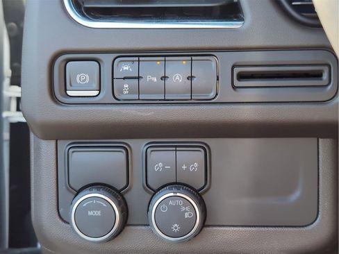 Used 2023 Chevrolet Tahoe LT RWD image 27