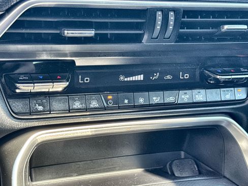 Used 2024 MAZDA CX-90 Plug-In Hybrid w/ Preferred image 18