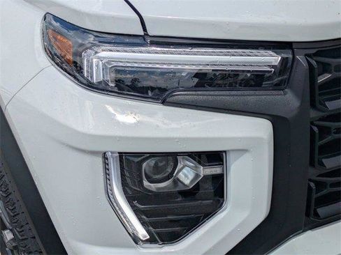 New 2025 GMC Canyon Elevation w/ Convenience Package image 12