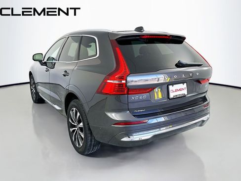 Used 2023 Volvo XC60 B5 Plus image 10