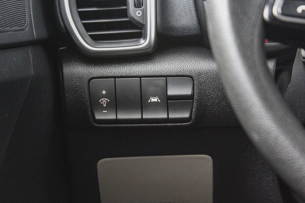 Used 2020 Kia Sportage LX AWD/4WD image 20