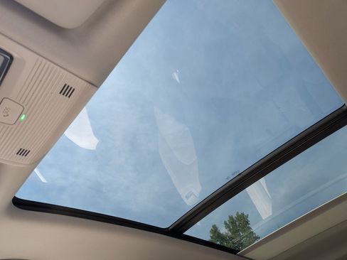 Used 2025 Volkswagen Atlas SE w/ Panoramic Sunroof Package AWD/4WD image 25