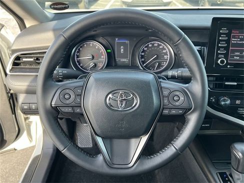 Used 2024 Toyota Camry SE w/ Convenience Package image 11