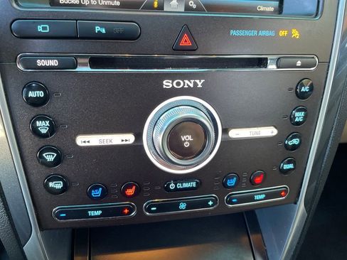 Used 2016 Ford Explorer Limited image 23