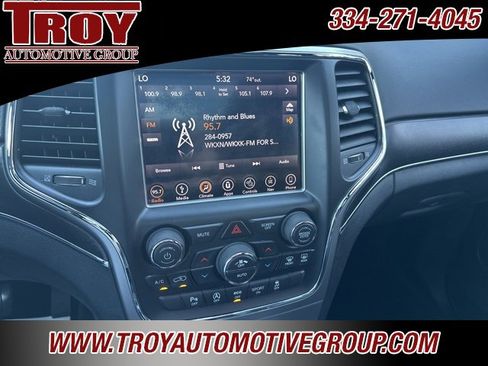 Used 2018 Jeep Grand Cherokee Limited w/ Luxury Group II image 20