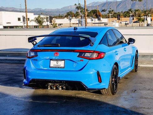 Used 2023 Honda Civic Type R image 9