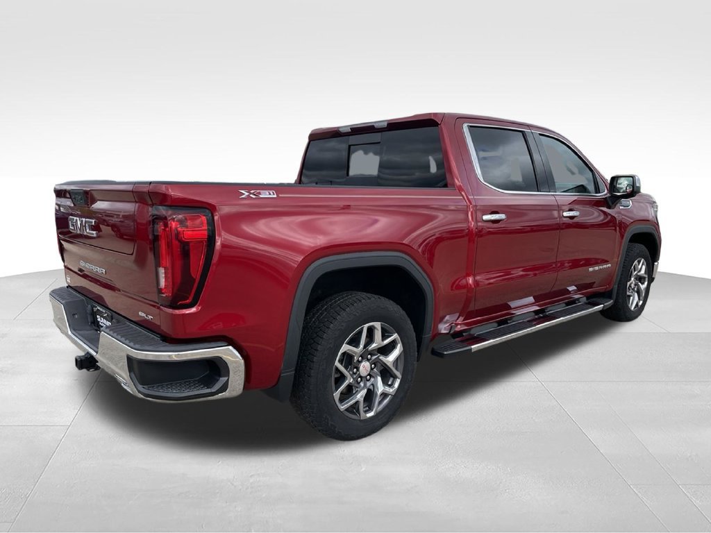 Used 2023 GMC Sierra 1500 SLT w/ SLT Premium Package AWD/4WD image 4