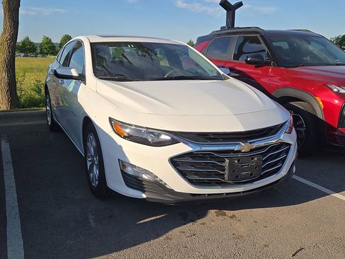 Used 2023 Chevrolet Malibu LT FWD image 4
