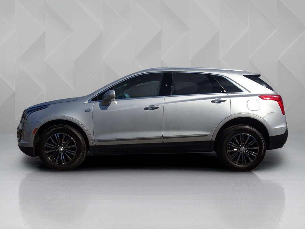 Used 2018 Cadillac XT5 FWD image 2