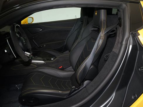 Used 2023 Maserati MC20 Coupe RWD image 12