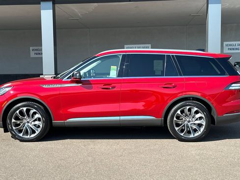New 2025 Lincoln Aviator Reserve w/ Luxury Package image 6