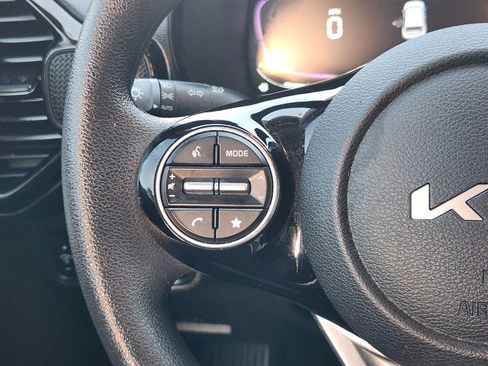Used 2023 Kia Soul S FWD image 26