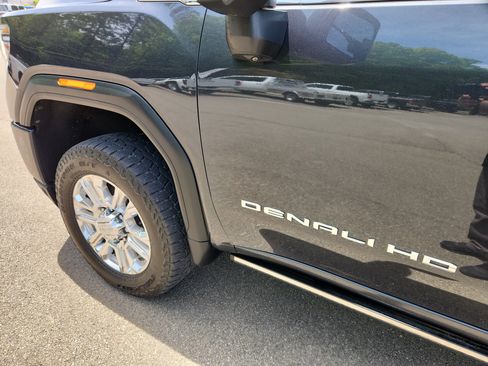 Used 2021 GMC Sierra 2500 Denali w/ Denali Ultimate Package AWD/4WD image 52