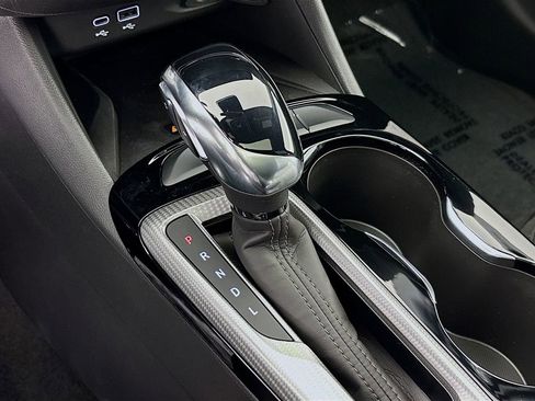 New 2026 Buick Envista Sport Touring FWD image 17