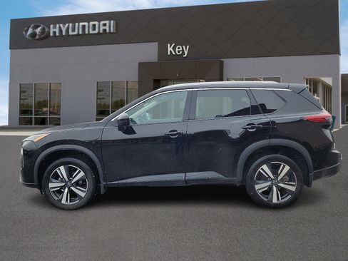 Used 2024 Nissan Rogue SL image 6