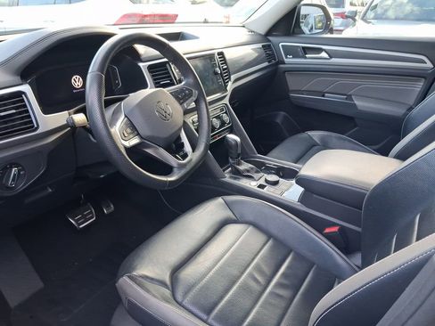 Used 2023 Volkswagen Atlas SEL Premium image 6