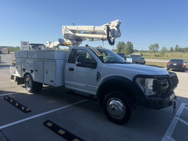 Used 2019 Ford F550 4x4 Regular Cab Super Duty image 4