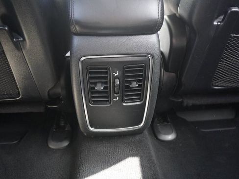 Used 2020 Dodge Durango SXT image 23