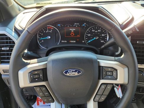 Used 2022 Ford F250 Lariat w/ Lariat Value Package image 26