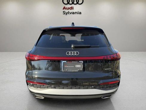 Certified 2025 Audi Q5 Premium w/ Convenience Package image 6