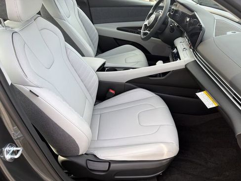 New 2026 Hyundai Elantra Limited image 13