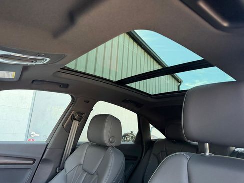 Used 2025 Audi Q5 2.0T Premium Plus w/ Premium Plus Package image 8