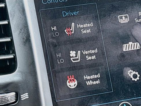 Used 2022 Chrysler 300 S w/ Comfort Group RWD image 15