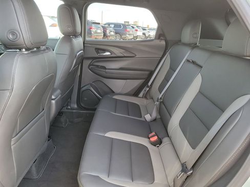Used 2025 Chevrolet TrailBlazer ACTIV w/ Driver Confidence Package image 13