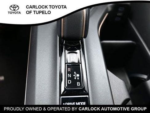 Used 2023 Toyota Crown Limited image 15