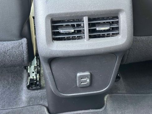 Used 2023 Chevrolet Equinox RS image 11