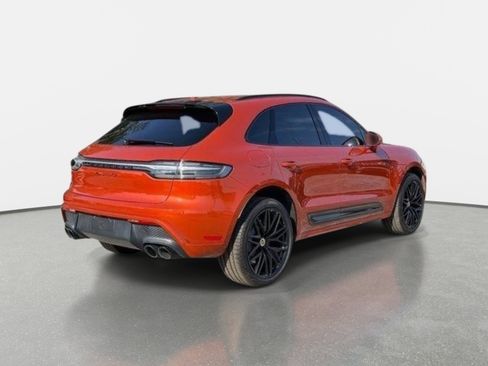 Used 2022 Porsche Macan GTS w/ Sport Chrono Package AWD/4WD image 3