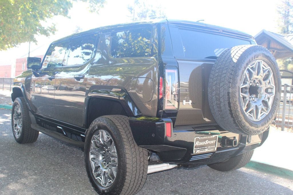 Used 2025 GMC Hummer EV 3X AWD/4WD image 2