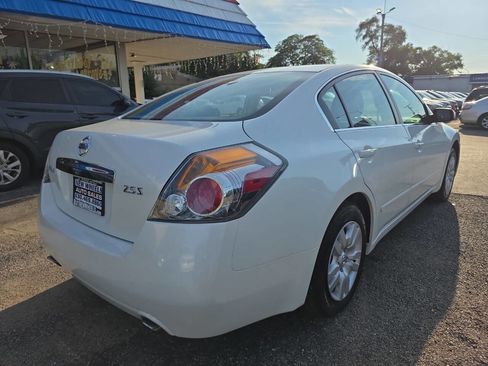 Used 2010 Nissan Altima 2.5 S w/ Convenience Plus Pkg image 12