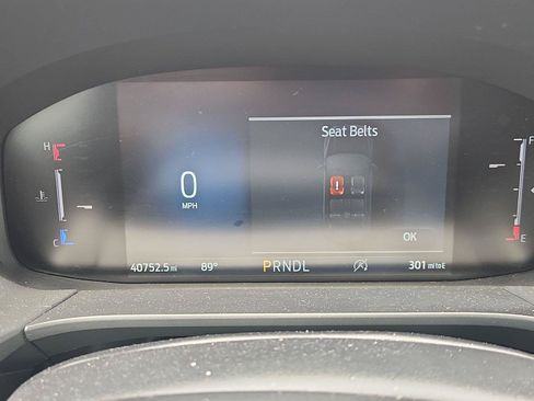 Used 2025 Ford Escape ST-Line Select AWD/4WD image 12