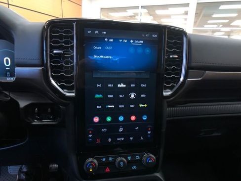 New 2025 Ford Ranger Lariat w/ Black Appearance Package image 15