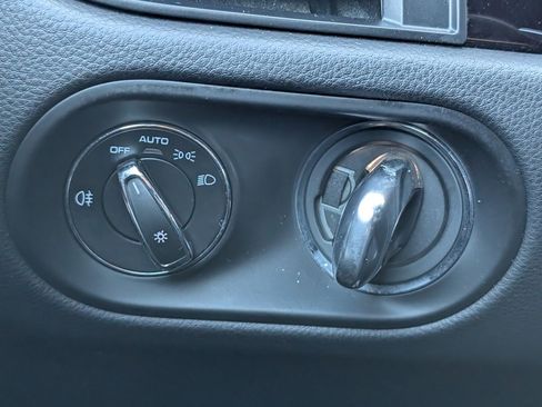 Certified 2020 Porsche Macan image 21