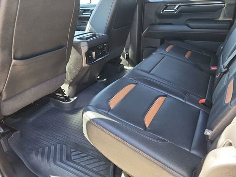 Used 2024 GMC Sierra 1500 AT4 w/ Technology Package image 25