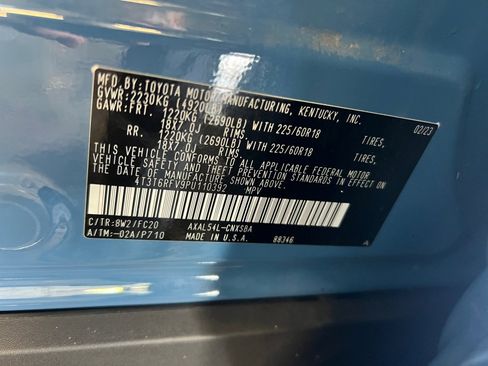 Used 2023 Toyota RAV4 SE image 39