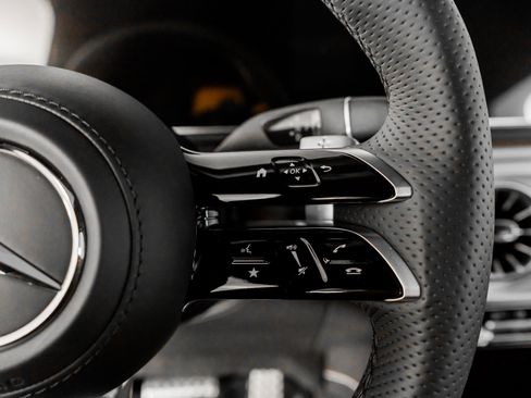 Used 2025 Mercedes-Benz G 550 G 550 image 46