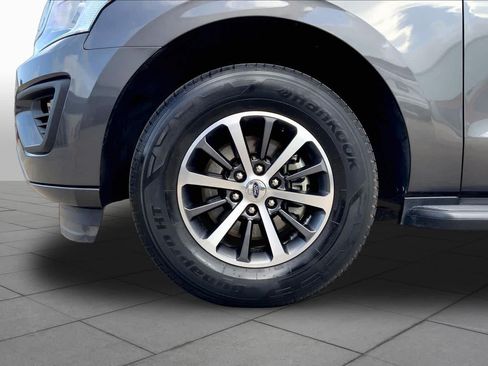 Used 2020 Ford Expedition XLT RWD image 10