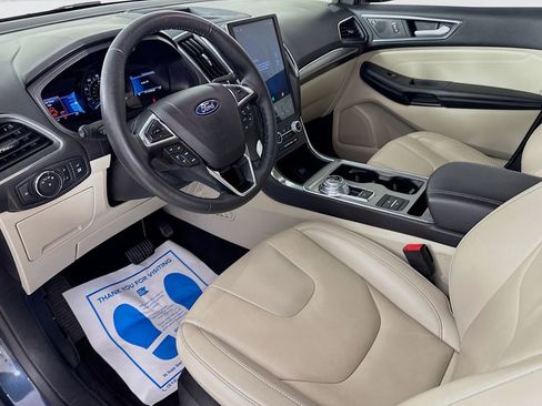 Used 2022 Ford Edge Titanium AWD/4WD image 11