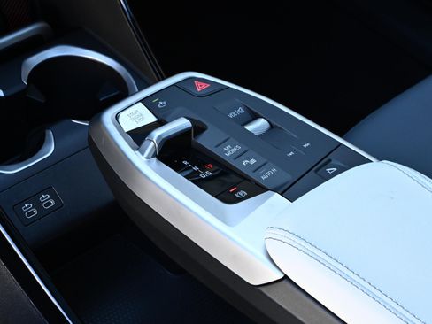 New 2026 BMW X1 xDrive28i w/ Technology Package image 23