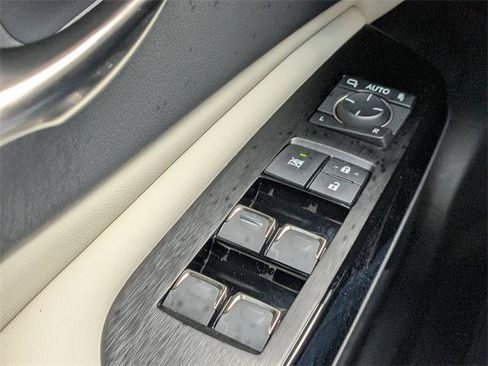 Certified 2025 Lexus ES 350 w/ Premium Package image 23