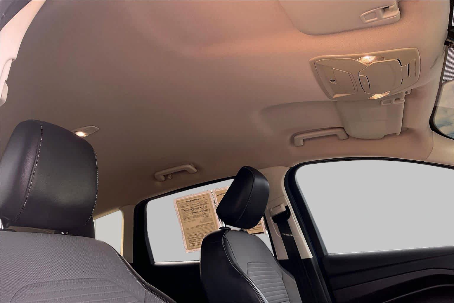Used 2018 Ford Escape SE w/ SE Sport Appearance Package FWD image 13